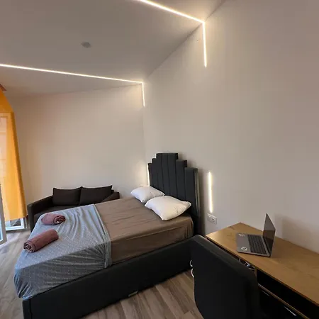 Apart-hotel F-residence Center *